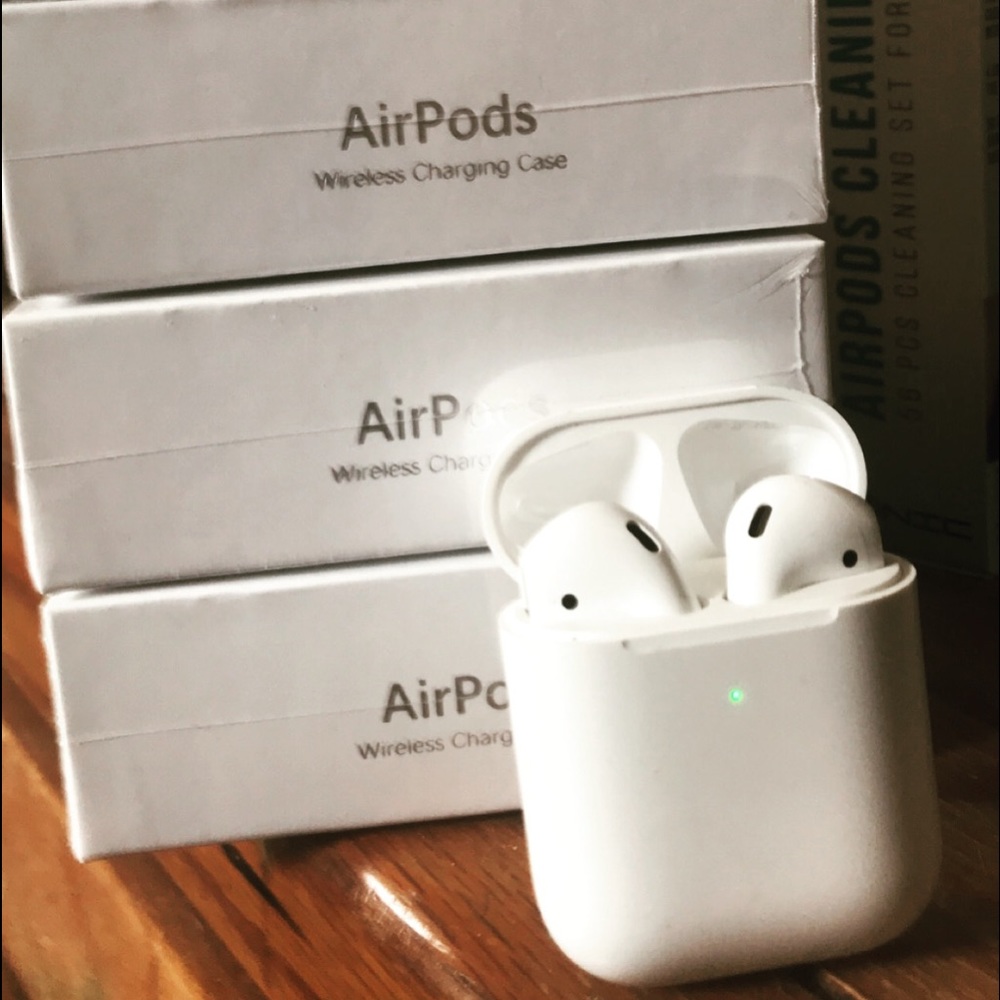 Apple AirPods (2nd Gen) Brand New $100!!